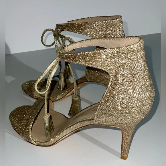 Pelle Moda Roz Mid Heel - size 10 - Gold - ankle ties with tassels - Picture 4 of 12